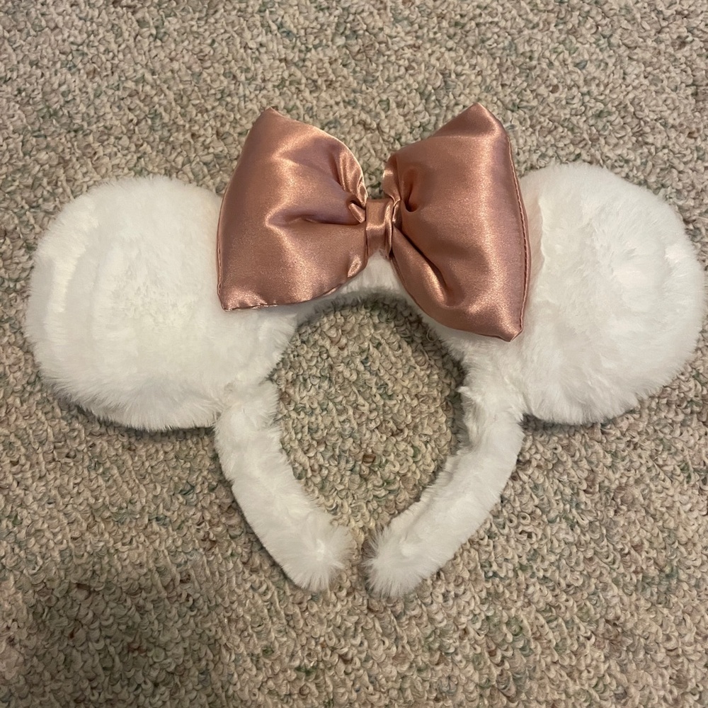 Minnie ears